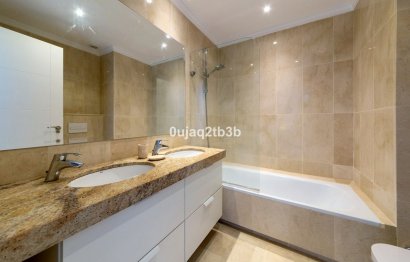 Resale - Apartment - Duplex - Marbella - Nueva Andalucia