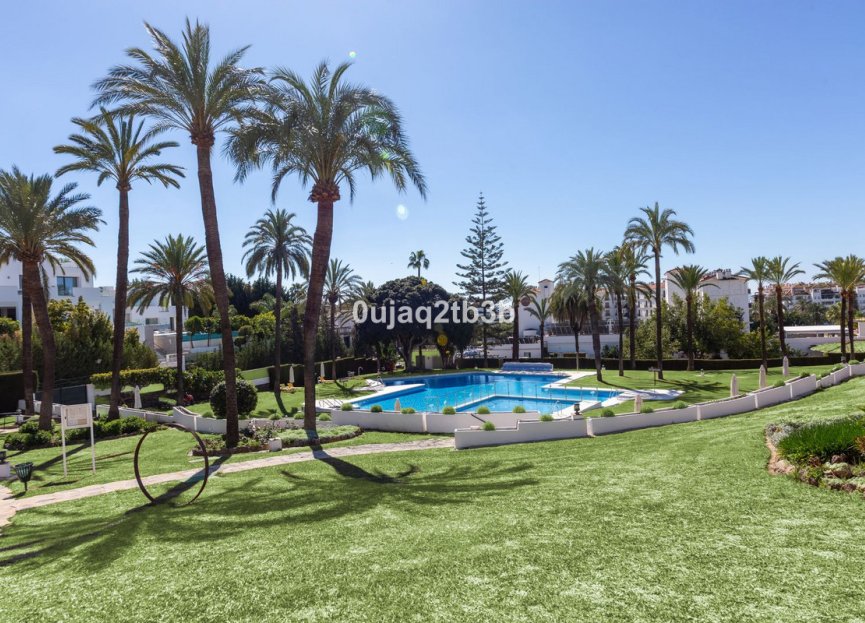 Resale - Apartment - Duplex - Marbella - Nueva Andalucia
