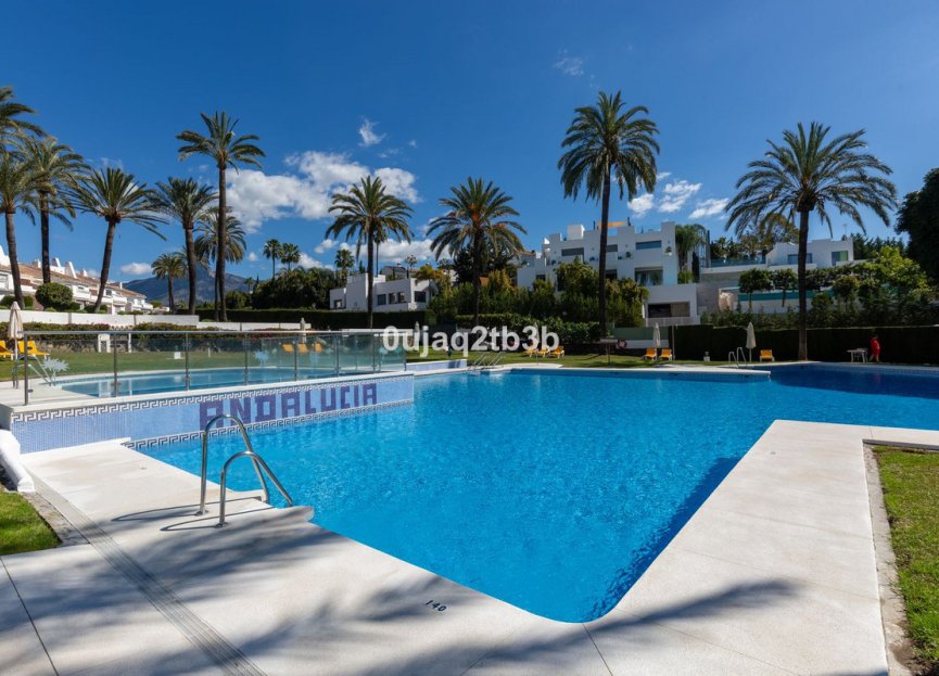 Resale - Apartment - Duplex - Marbella - Nueva Andalucia