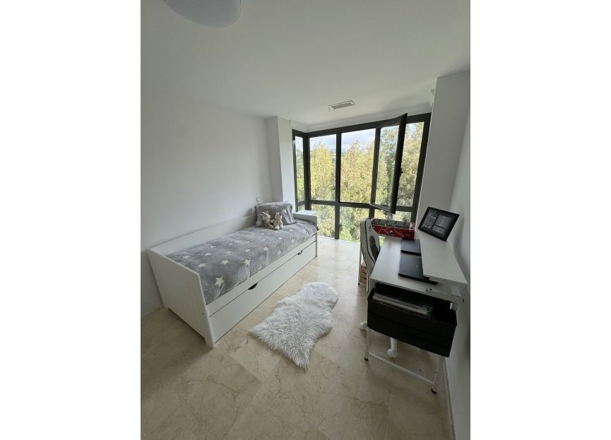 Reventa - Apartment - Middle Floor Apartment - Marbella - Nueva Andalucia