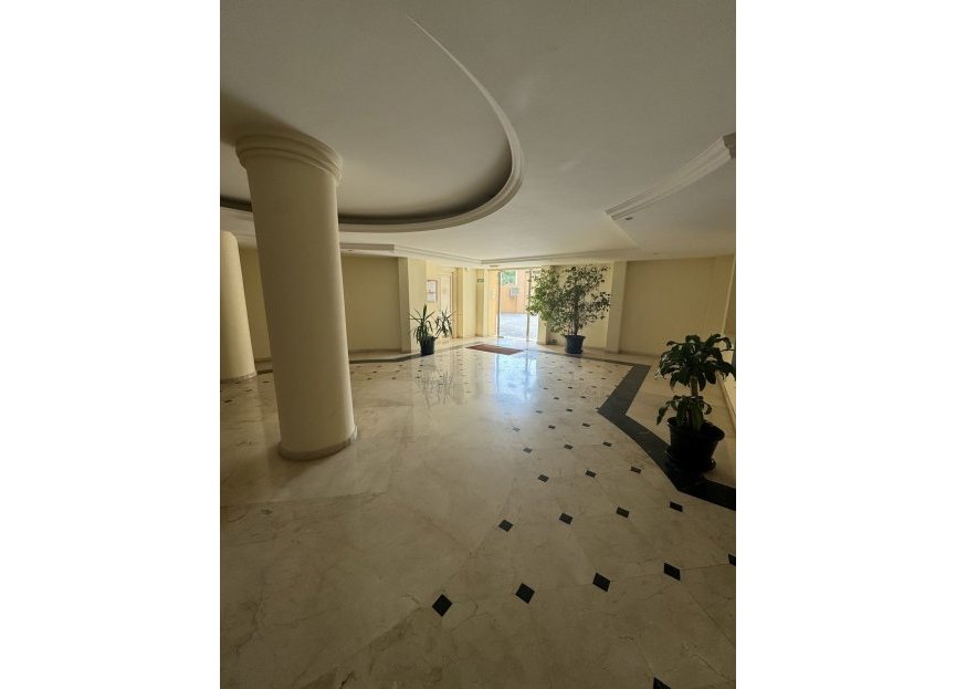 Reventa - Apartment - Middle Floor Apartment - Marbella - Nueva Andalucia