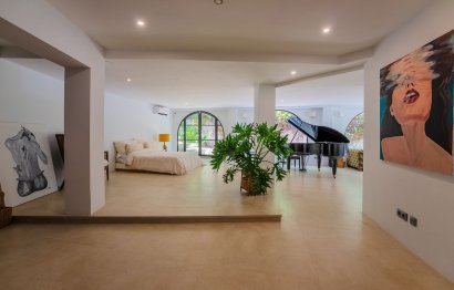 Resale - House - Detached Villa - Estepona - Atalaya