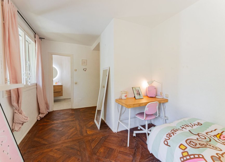 Resale - House - Detached Villa - Estepona - Atalaya