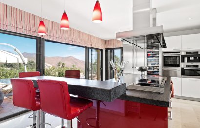 Reventa - House - Detached Villa - Marbella - Marbella Centro