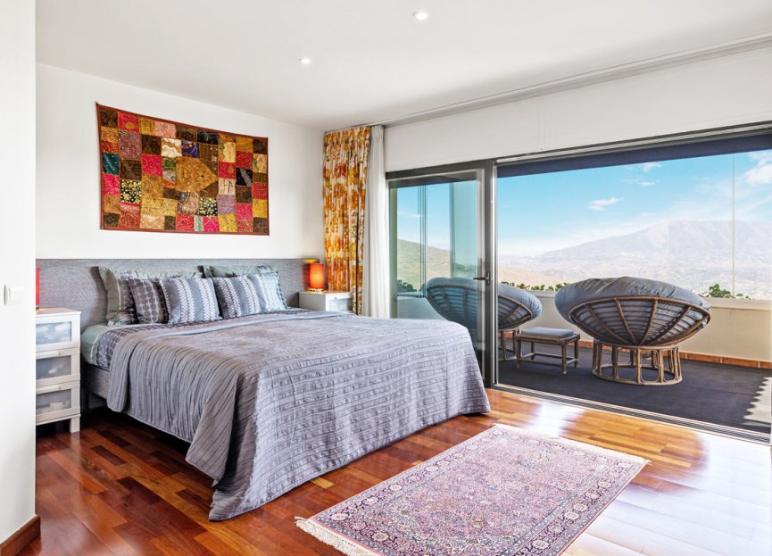 Reventa - House - Detached Villa - Marbella - Marbella Centro