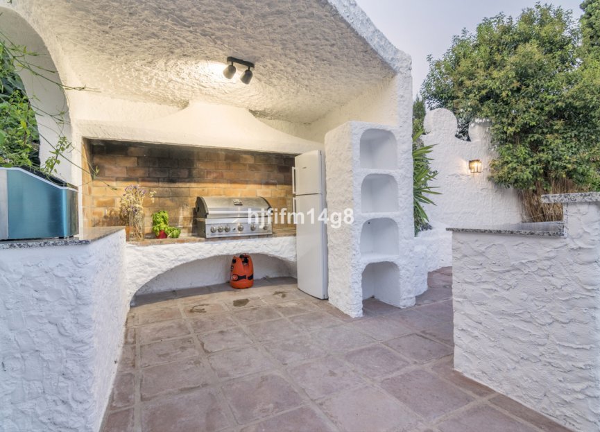 Reventa - House - Detached Villa - Marbella - San Pedro De Alcantara