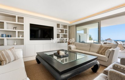 Resale - Apartment - Middle Floor Apartment - Marbella - Nueva Andalucia