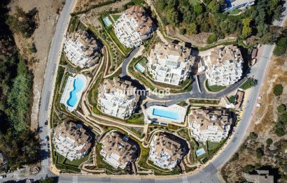 Resale - Apartment - Middle Floor Apartment - Marbella - Nueva Andalucia