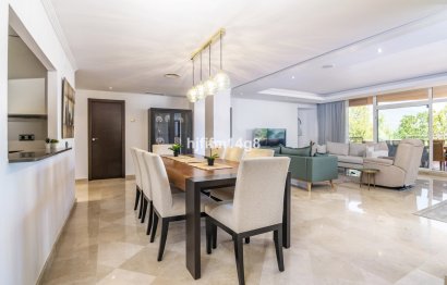 Resale - Apartment - Middle Floor Apartment - Marbella - Nueva Andalucia