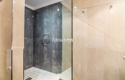 Resale - Apartment - Middle Floor Apartment - Marbella - Nueva Andalucia