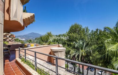 Resale - Apartment - Middle Floor Apartment - Marbella - Nueva Andalucia