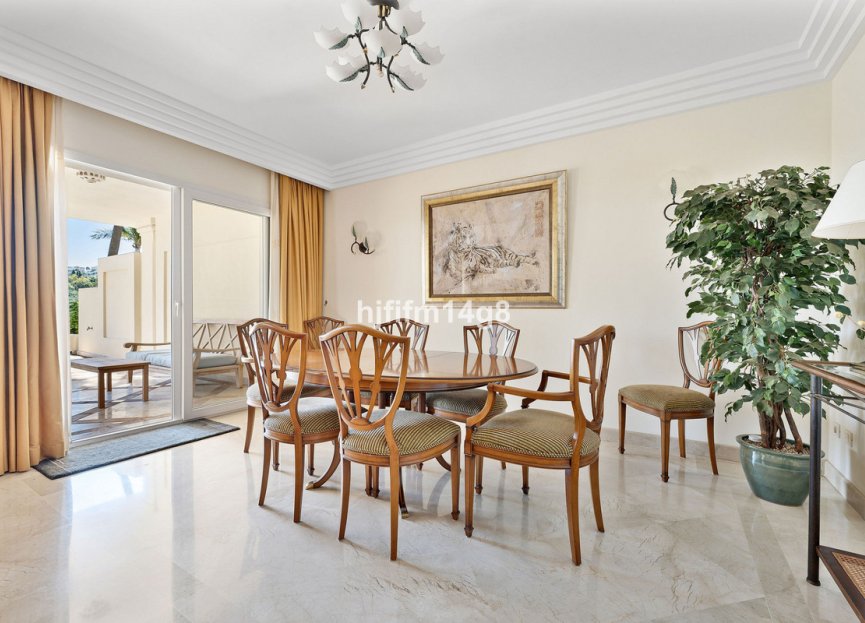 Resale - Ground floor apartment - Marbella - Nueva Andalucia