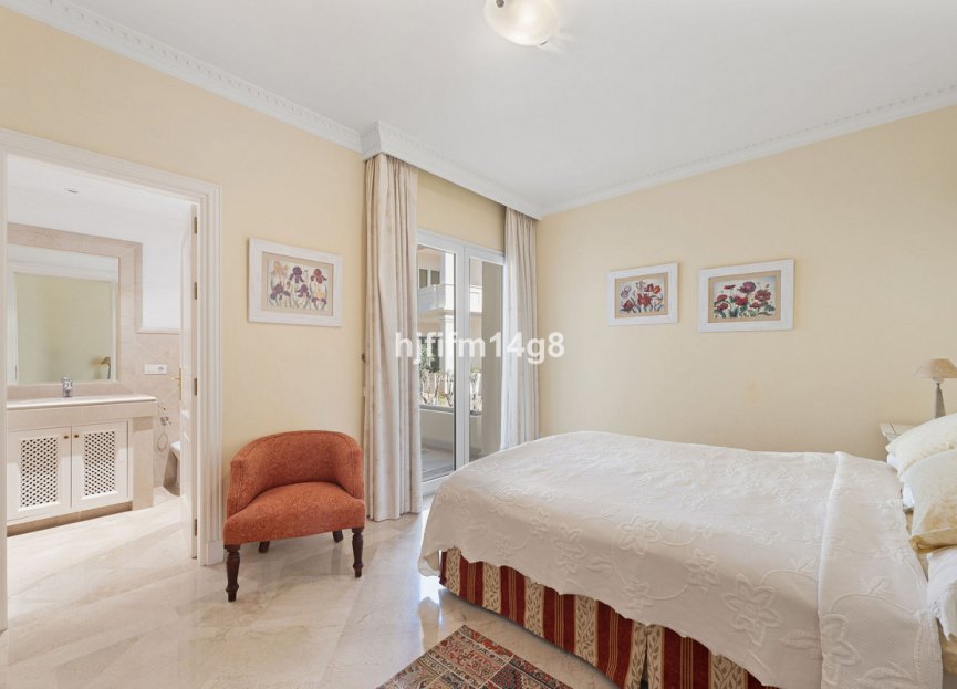 Resale - Ground floor apartment - Marbella - Nueva Andalucia