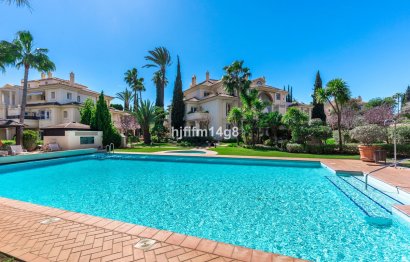 Resale - Ground floor apartment - Marbella - Nueva Andalucia