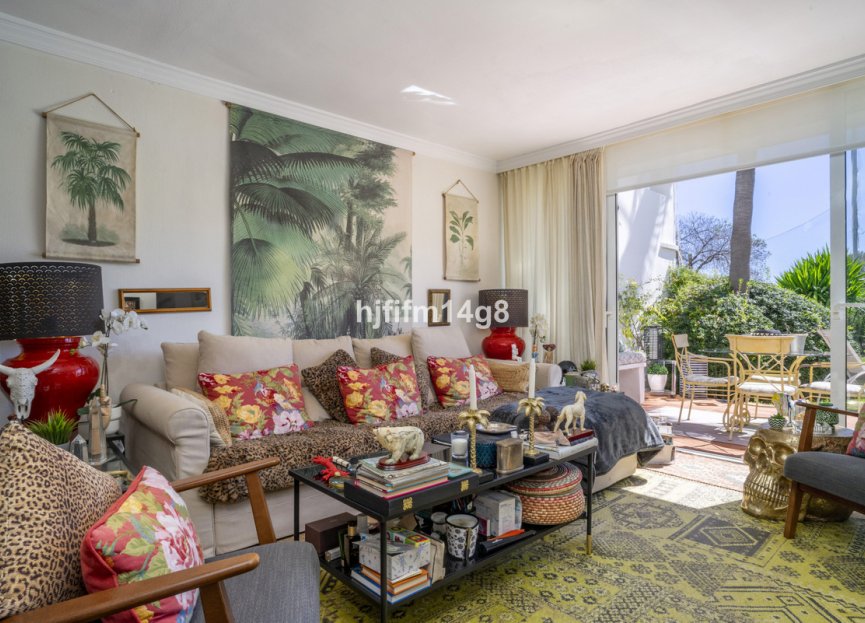 Resale - Ground floor apartment - Marbella - Nueva Andalucia