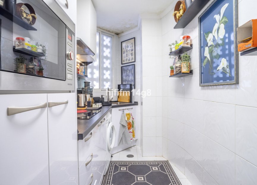 Resale - Ground floor apartment - Marbella - Nueva Andalucia