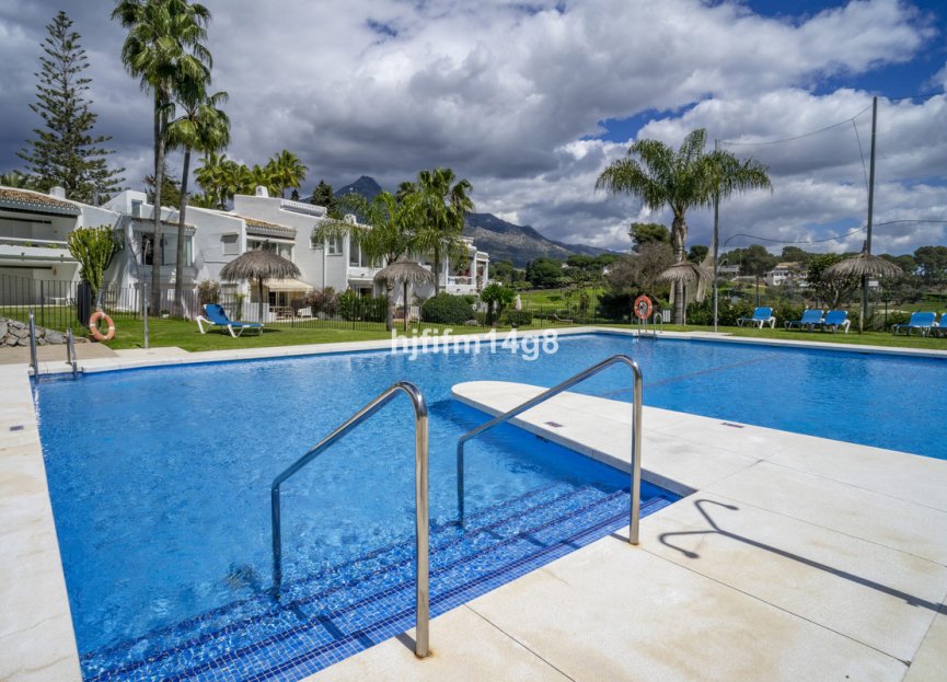 Resale - Ground floor apartment - Marbella - Nueva Andalucia