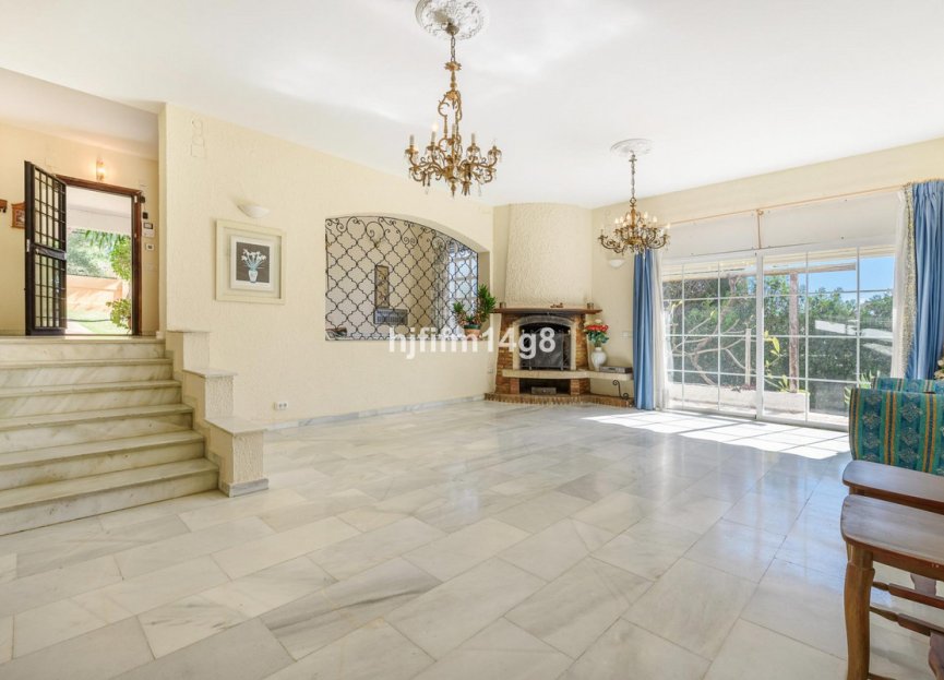 Reventa - House - Detached Villa - Marbella - Nueva Andalucia