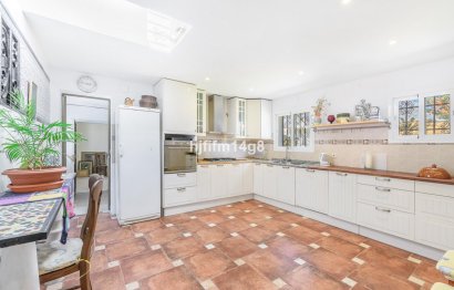 Reventa - House - Detached Villa - Marbella - Nueva Andalucia