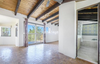 Reventa - House - Detached Villa - Marbella - Nueva Andalucia