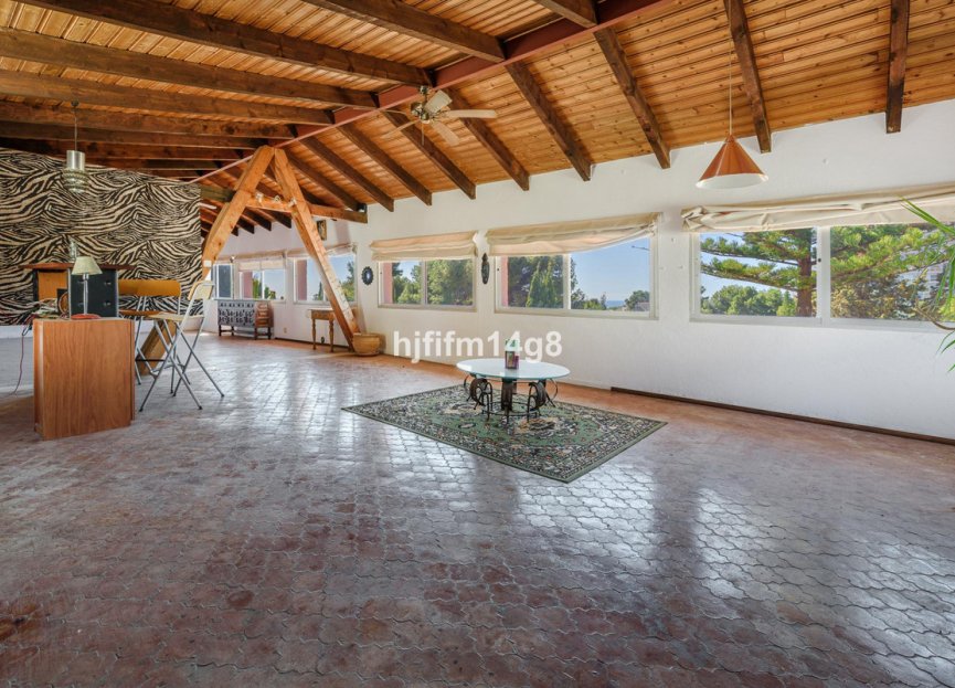 Reventa - House - Detached Villa - Marbella - Nueva Andalucia