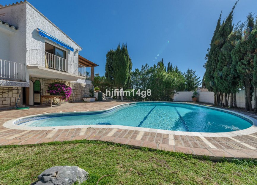 Reventa - House - Detached Villa - Marbella - Nueva Andalucia