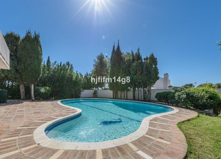 Reventa - House - Detached Villa - Marbella - Nueva Andalucia