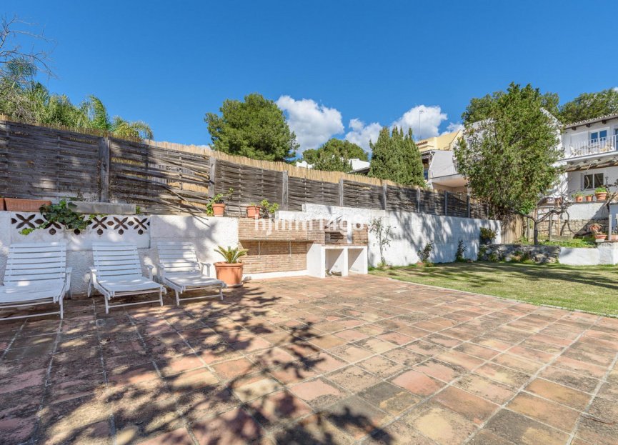 Reventa - House - Detached Villa - Marbella - Nueva Andalucia