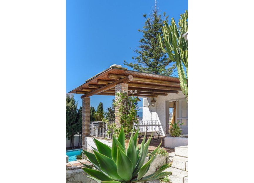 Reventa - House - Detached Villa - Marbella - Nueva Andalucia