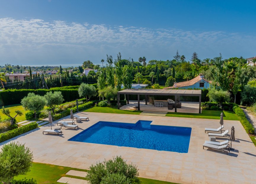 Resale - House - Detached Villa - Marbella - Guadalmina Alta