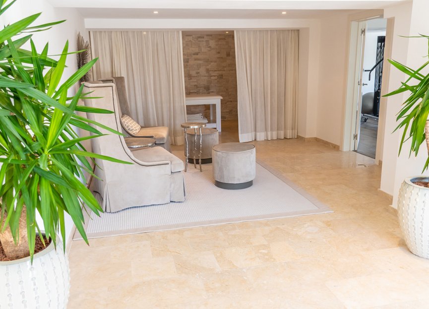 Resale - House - Detached Villa - Marbella - Guadalmina Alta