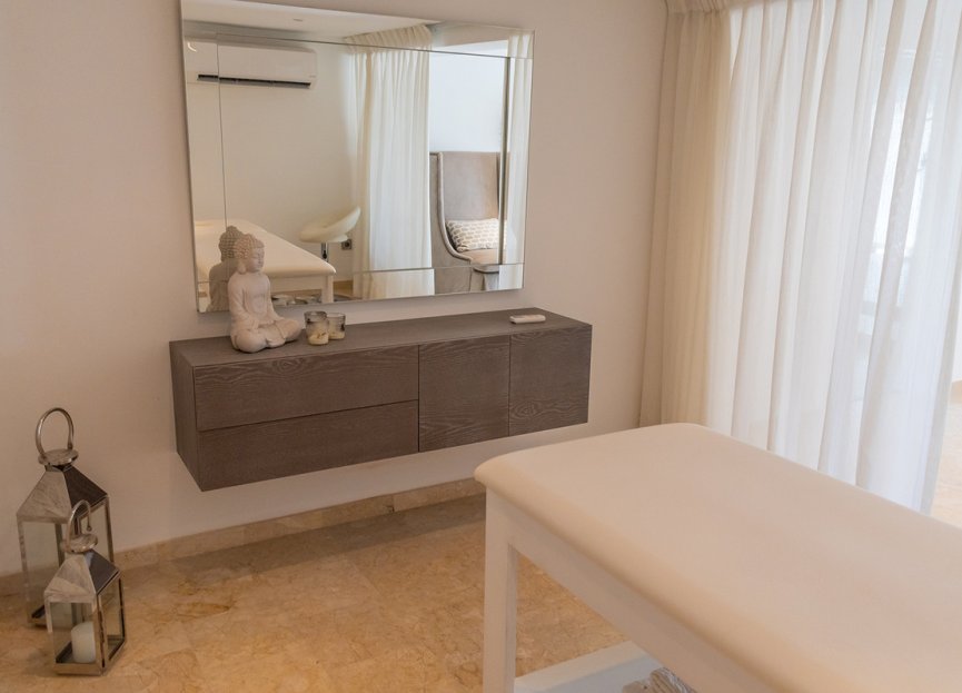 Resale - House - Detached Villa - Marbella - Guadalmina Alta