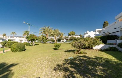 Resale - Ground floor apartment - Marbella - Nueva Andalucia