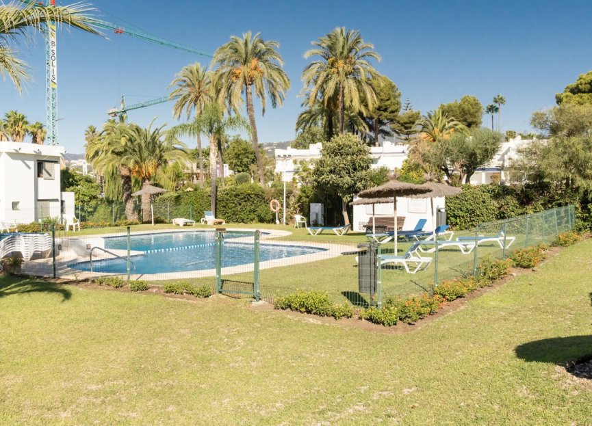 Resale - Ground floor apartment - Marbella - Nueva Andalucia
