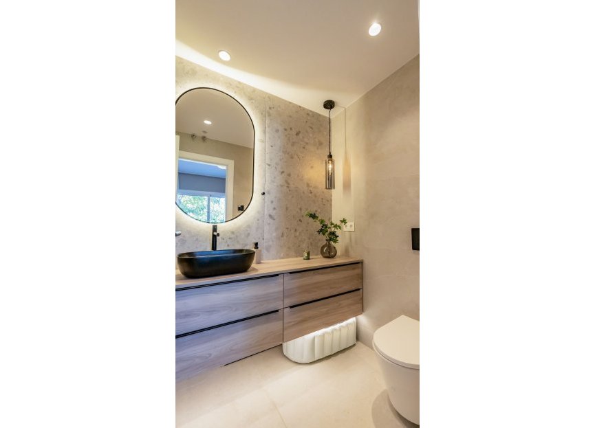 Resale - Ground floor apartment - Marbella - Nueva Andalucia