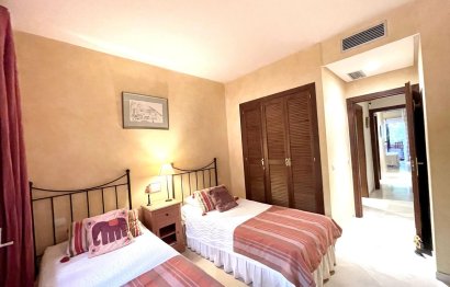 Resale - Ground floor apartment - Marbella - Los Monteros