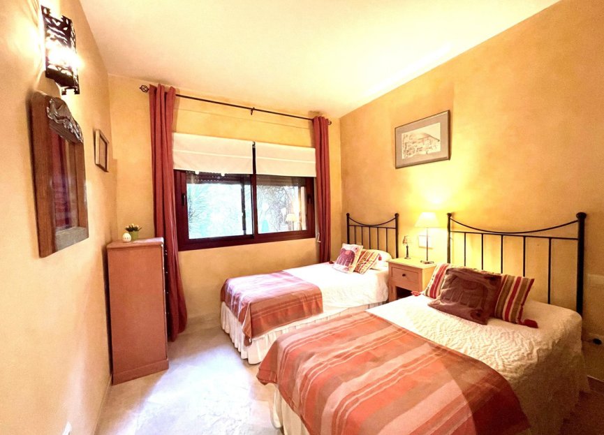 Resale - Ground floor apartment - Marbella - Los Monteros