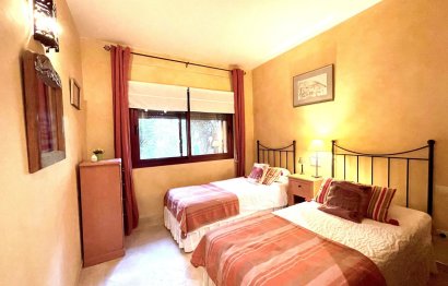 Resale - Ground floor apartment - Marbella - Los Monteros