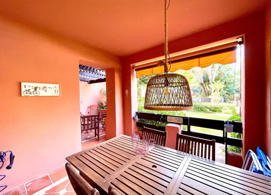 Resale - Ground floor apartment - Marbella - Los Monteros