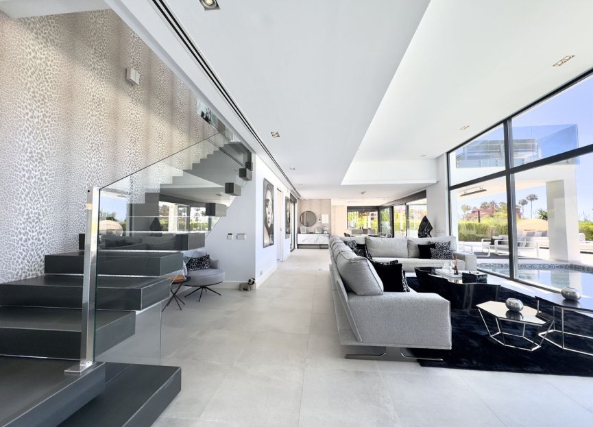 Resale - House - Detached Villa - Marbella - Los Monteros