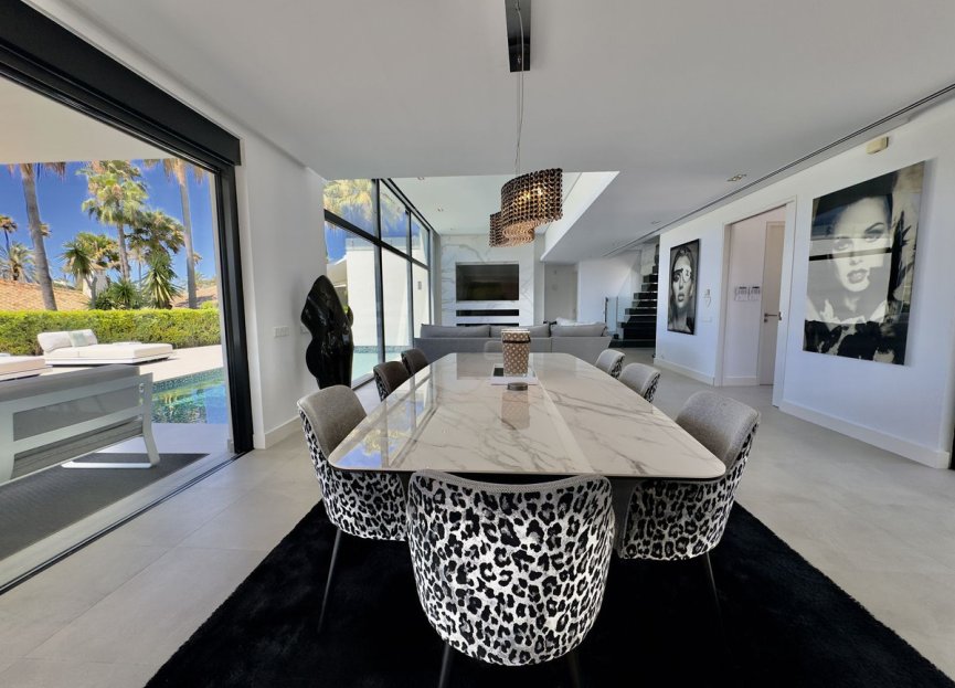 Resale - House - Detached Villa - Marbella - Los Monteros