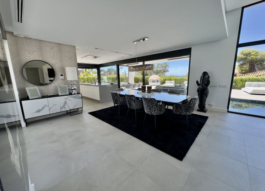 Resale - House - Detached Villa - Marbella - Los Monteros