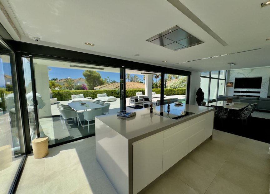 Resale - House - Detached Villa - Marbella - Los Monteros