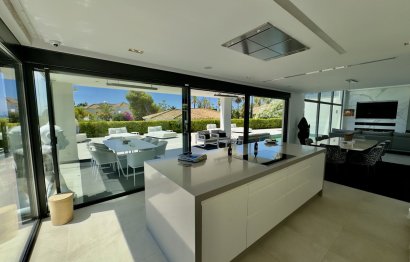 Resale - House - Detached Villa - Marbella - Los Monteros