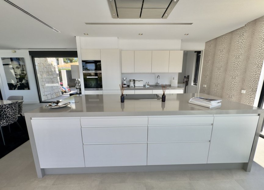 Resale - House - Detached Villa - Marbella - Los Monteros