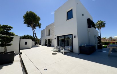 Resale - House - Detached Villa - Marbella - Los Monteros