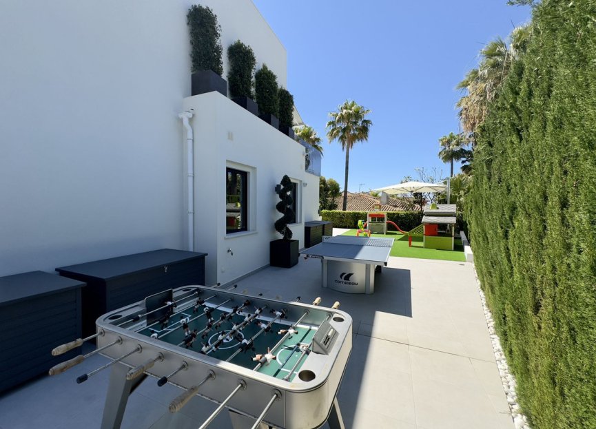 Resale - House - Detached Villa - Marbella - Los Monteros