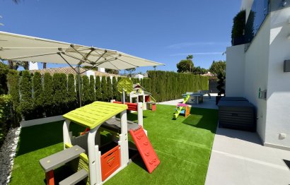 Resale - House - Detached Villa - Marbella - Los Monteros