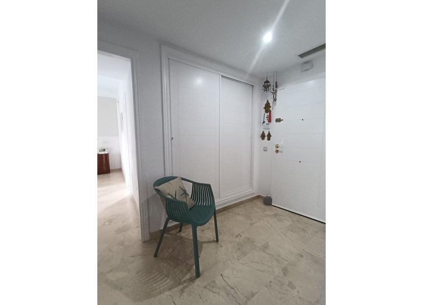 Reventa - Apartment - Middle Floor Apartment - Estepona - Estepona Centro