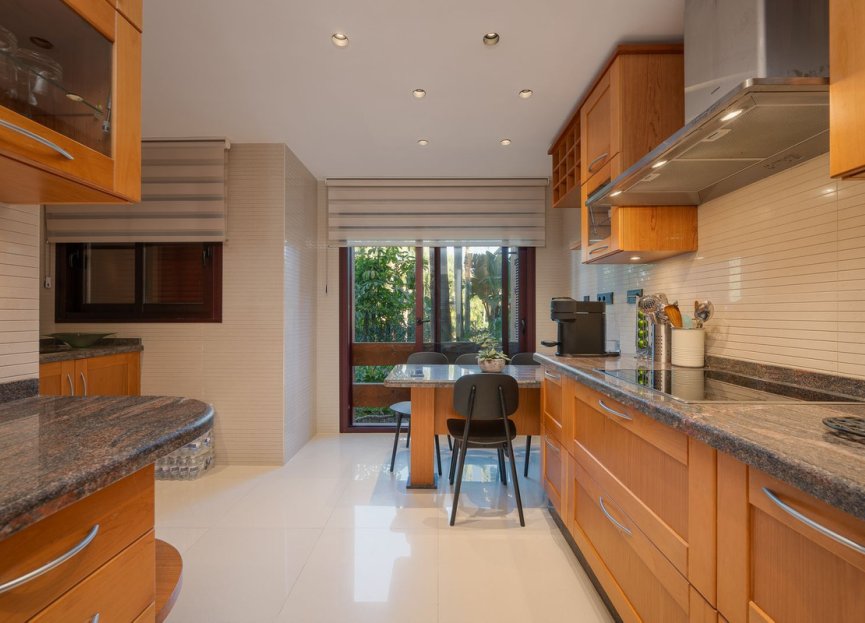 Resale - Ground floor apartment - Marbella - Aloha